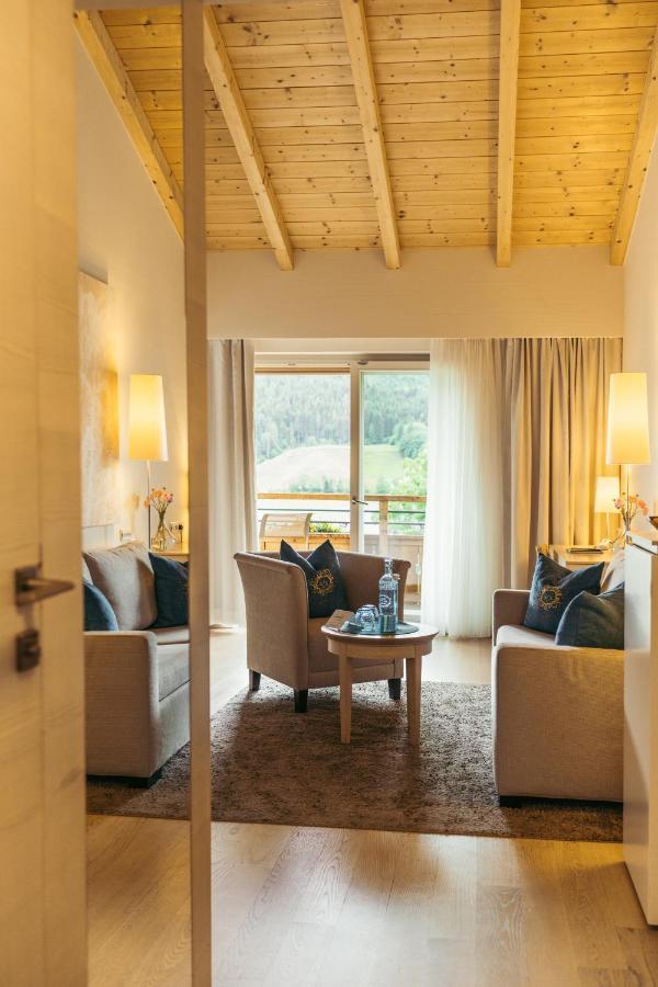 Strandhotel Am Weissensee Εξωτερικό φωτογραφία