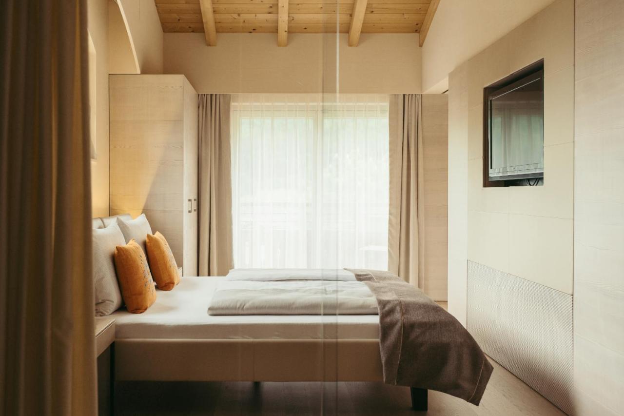 Strandhotel Am Weissensee Εξωτερικό φωτογραφία