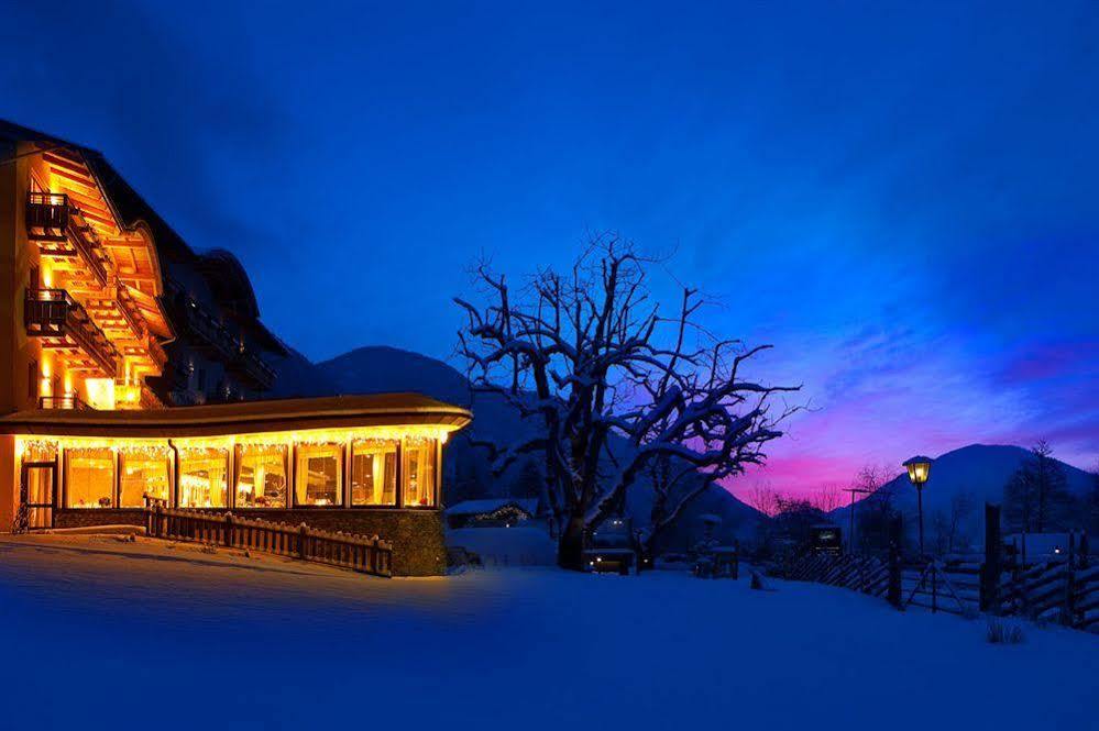 Strandhotel Am Weissensee Εξωτερικό φωτογραφία
